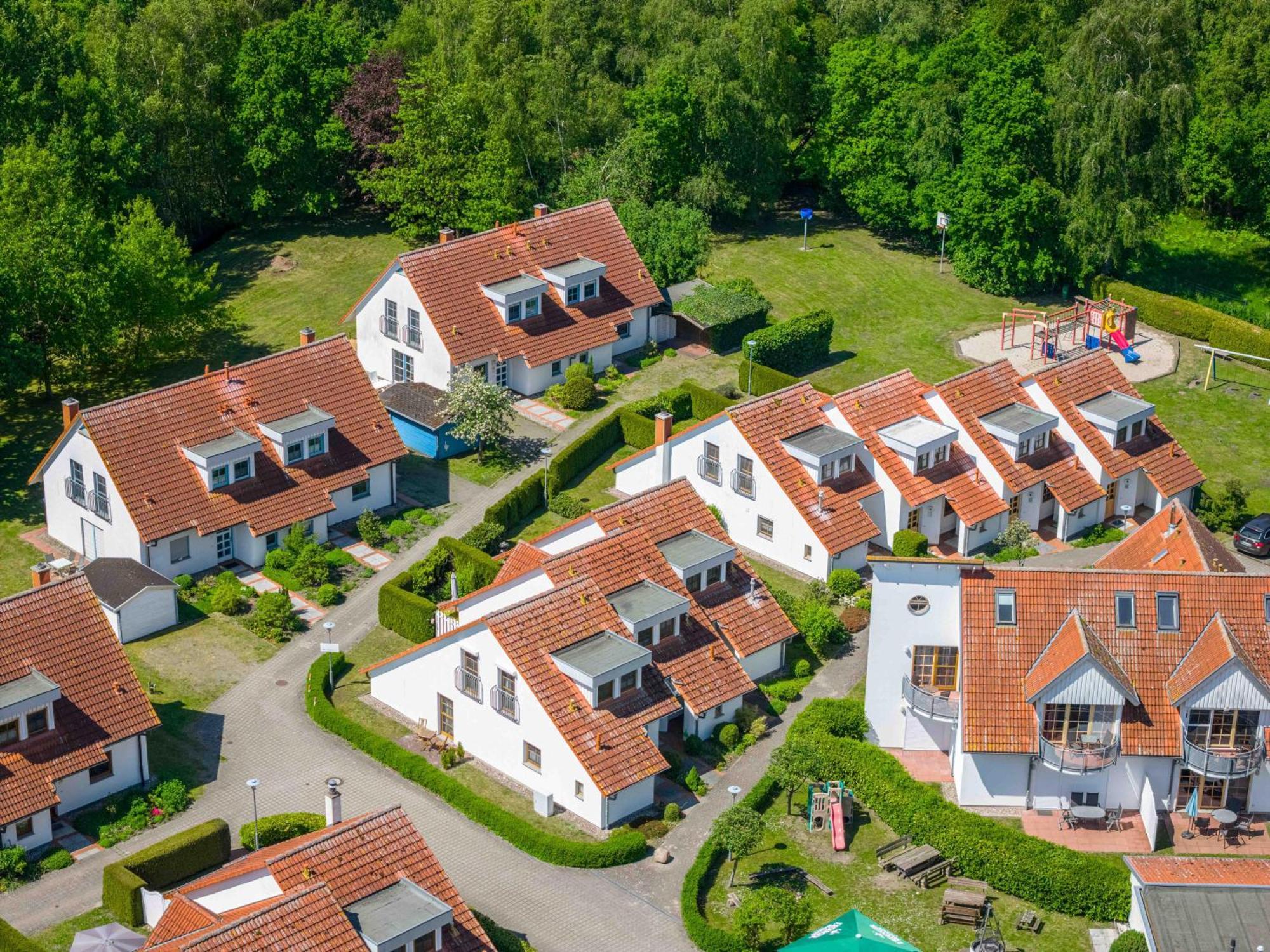 Ferienpark Freesenbruch Wohnung 4 4 - Seeschwalbe Zingst Bagian luar foto